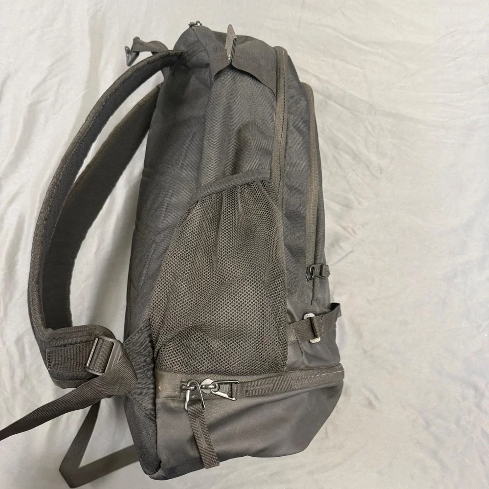 Nike Baseball Vapor Select Backpack Black Ventilated Shoe Compartment Bag